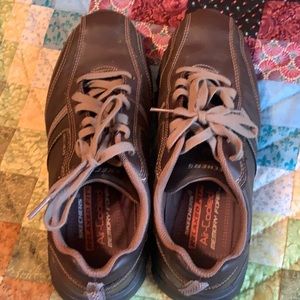 Men’s sketcher shoe